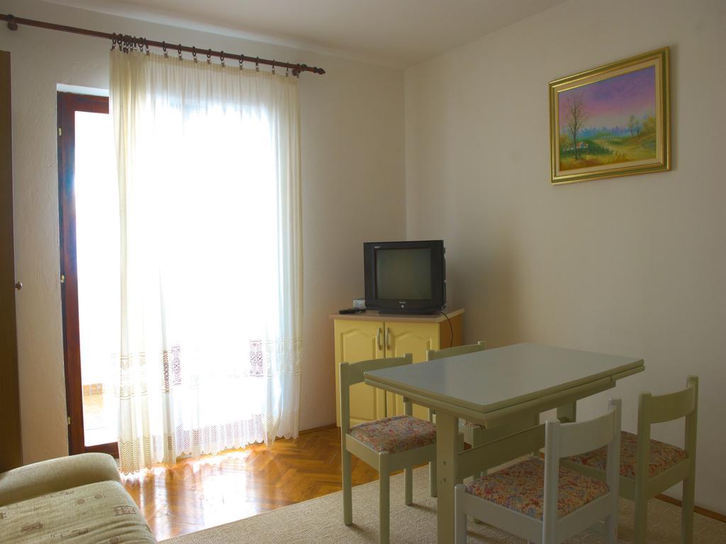 Nada Apartments Пореч Екстериор снимка