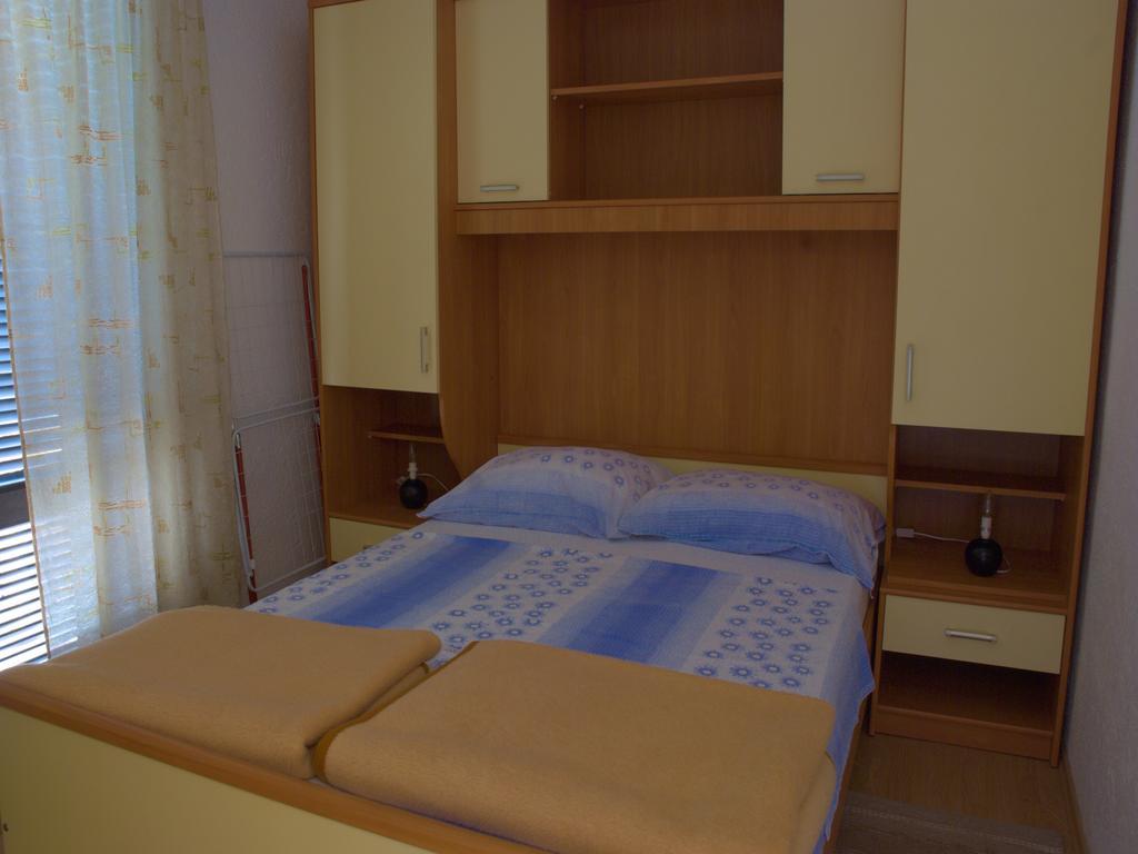 Nada Apartments Пореч Екстериор снимка