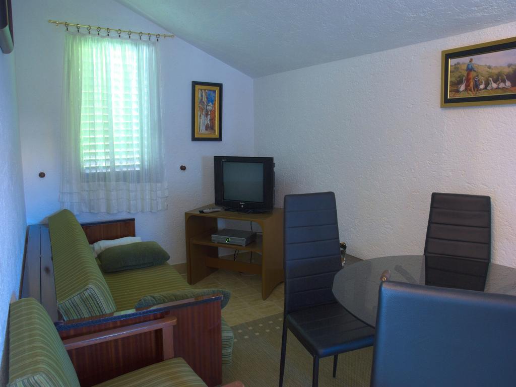Nada Apartments Пореч Екстериор снимка